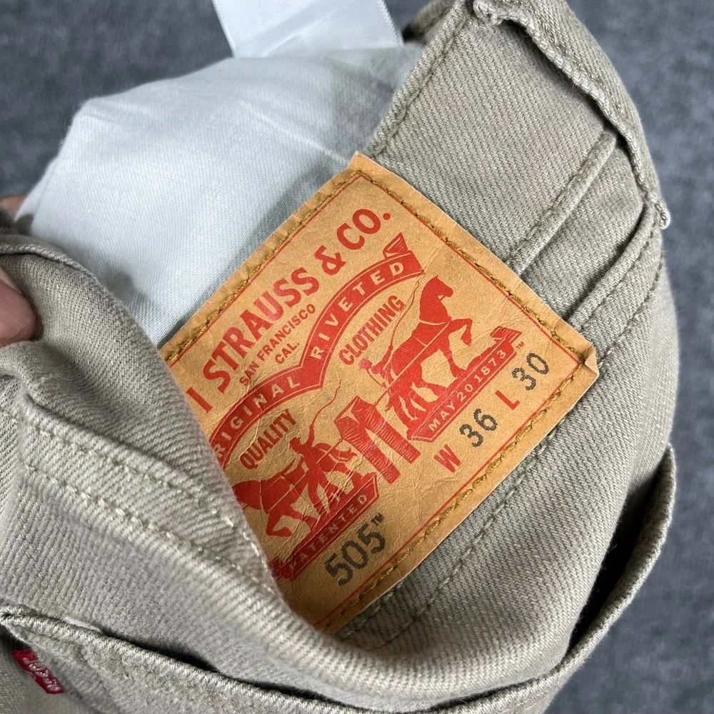 Levis 505‎ Jeans Mens Size 36x30 Beige Straight Fit Classic Casual Denim Pants